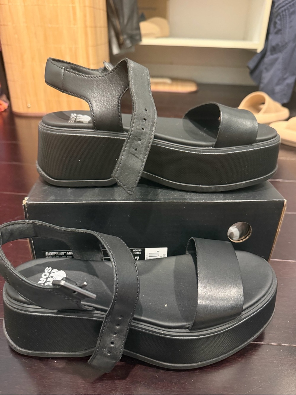 Sorel Black Women's Platform dayspring Sandals with Chunky Straps - Picture 2 of 4